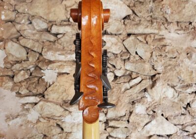 Pierre Guénégo Luthier